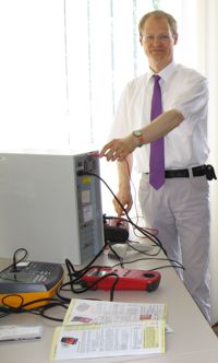 Seminars for using appliance tester